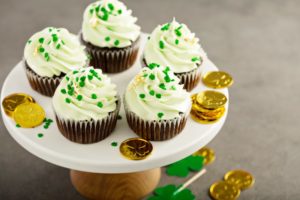 plate of St. Patrick’s Day cupcakes